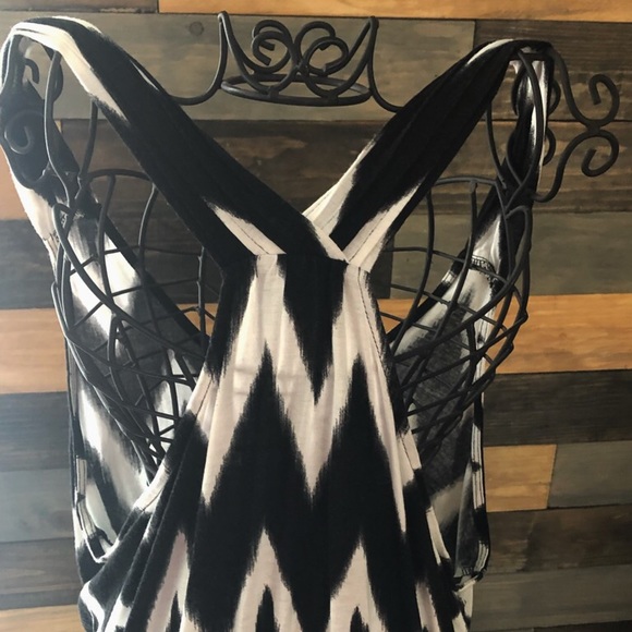 HM DRESS - Picture 2 of 3